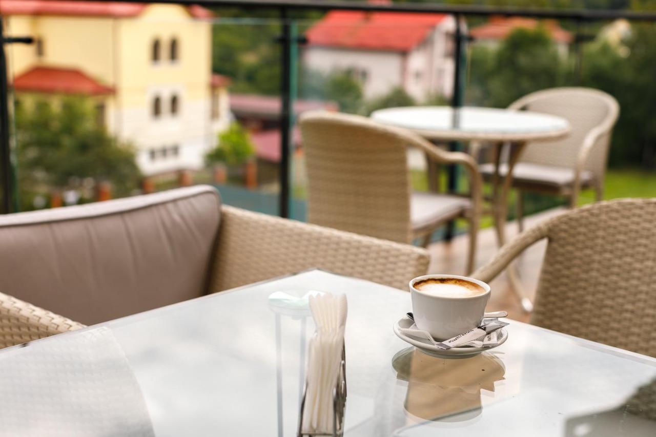 Olena Resort Briukhovychi Esterno foto