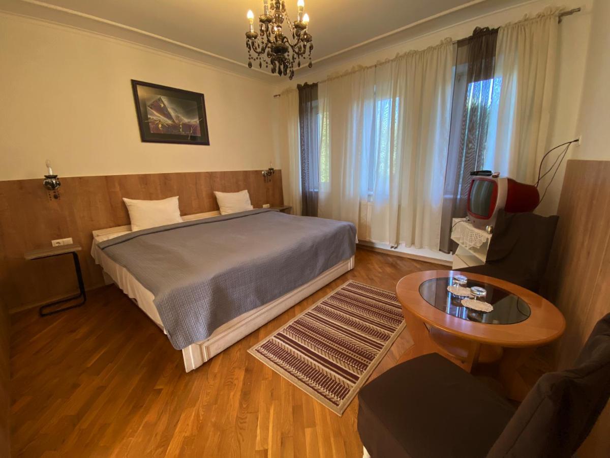Olena Resort Briukhovychi Esterno foto