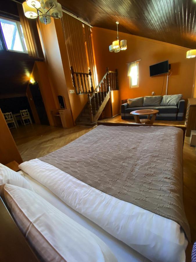 Olena Resort Briukhovychi Esterno foto