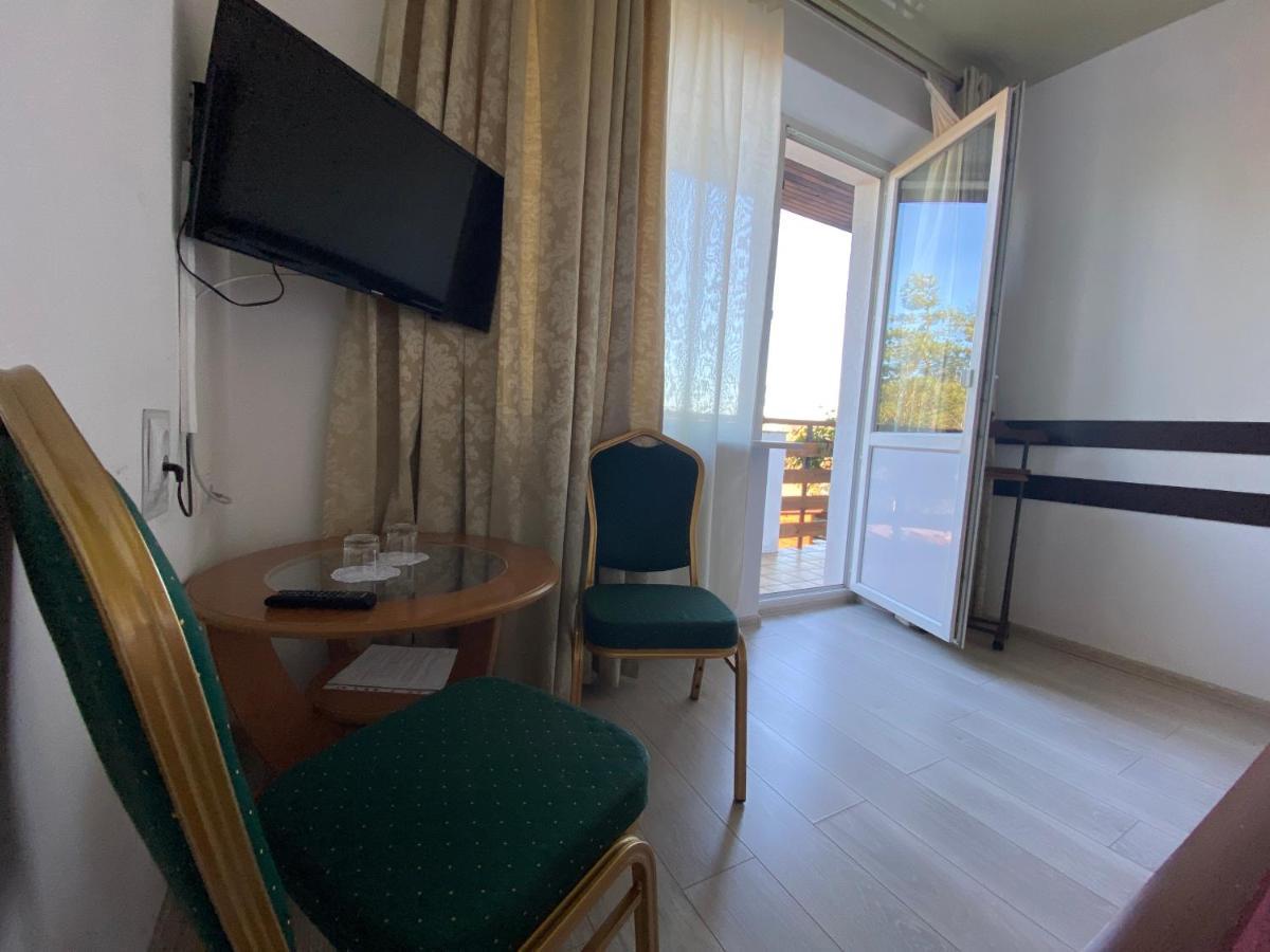 Olena Resort Briukhovychi Esterno foto
