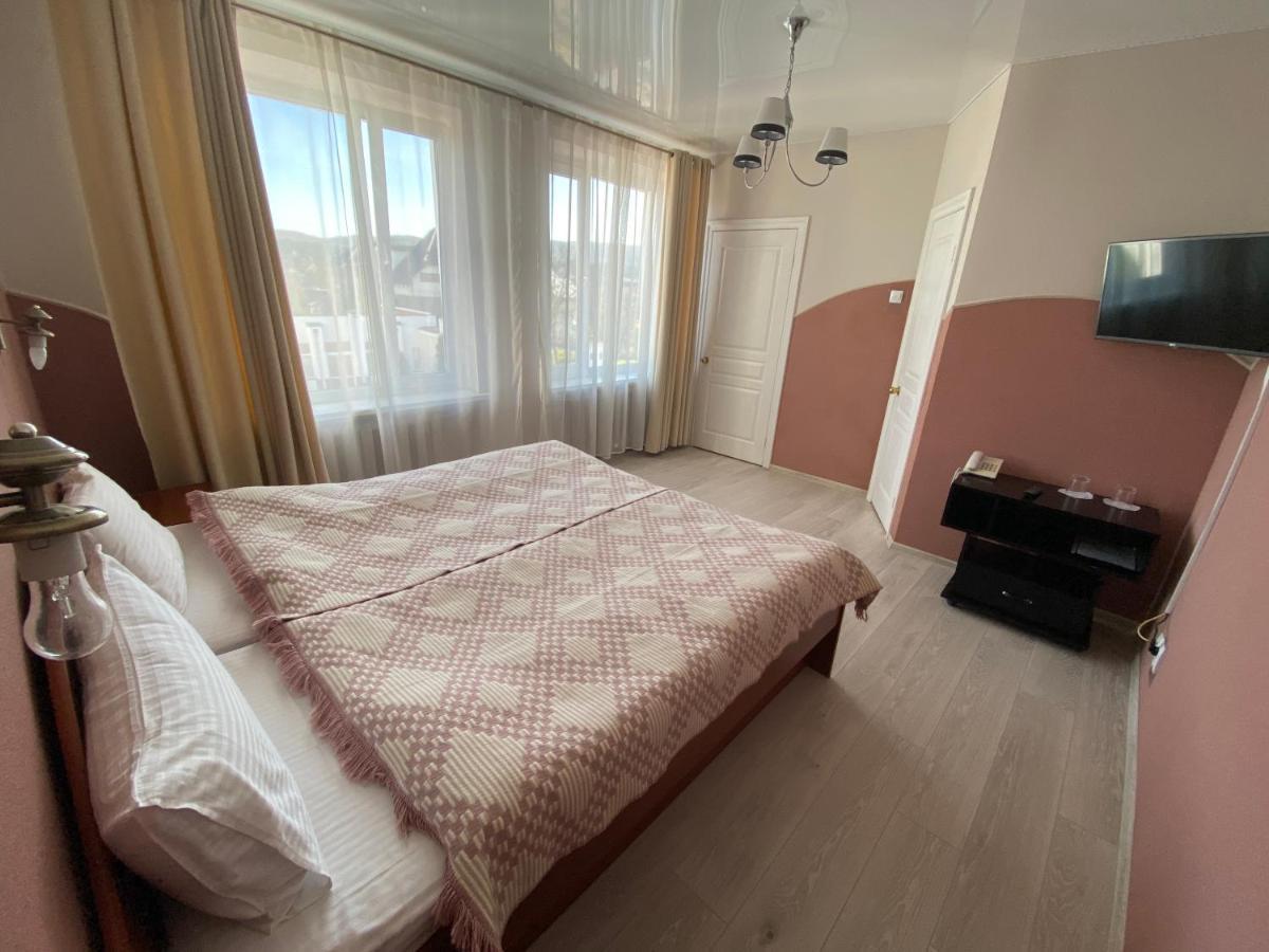 Olena Resort Briukhovychi Esterno foto