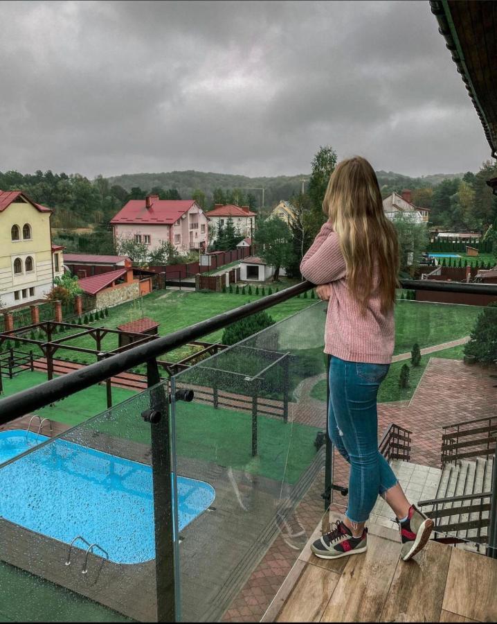 Olena Resort Briukhovychi Esterno foto